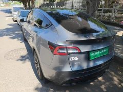 Tesla Model Y Rear-Wheel Drive - ფოტო 5