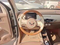 Wuling Hongguang MINIEV Fourth Generation Four-Door Advanced Edition - ფოტო 11