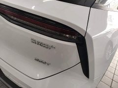 Nissan Venucia V 2021 260T Monarch Edition - ფოტო 8