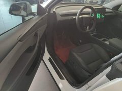 Tesla Model Y Rear-Wheel Drive - ფოტო 16