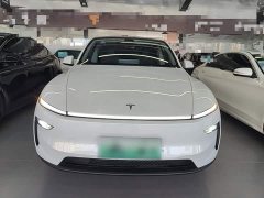 Tesla Model Y Rear-Wheel Drive - ფოტო 3