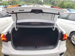 SAIC MG i5 2021 1.5L CVT Star Shine Edition - ფოტო 19