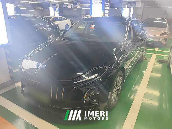 FAW Hongqi E-QM5 500km Travel Edition