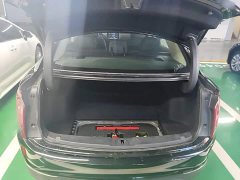 FAW Hongqi E-QM5 500km Travel Edition - ფოტო 19
