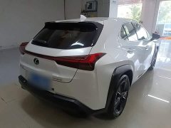 Lexus UX 2020 200 Special Edition - ფოტო 5