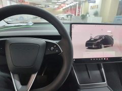 Tesla Model Y Rear-Wheel Drive - ფოტო 6