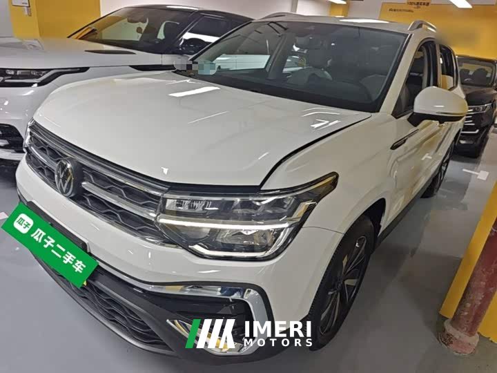 Volkswagen Touareg 300TSI Two-Wheel Drive Moonlight Edition