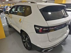 Volkswagen Touareg 300TSI Two-Wheel Drive Moonlight Edition - ფოტო 5