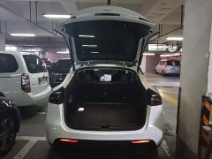 Tesla Model Y 2022 Facelift Rear-Wheel Drive - ფოტო 19