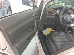 Volkswagen Touareg 2021 330TSI AWD Luxury Plus - ფოტო 16