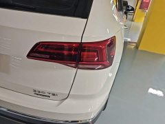 Volkswagen Touareg 2021 330TSI AWD Luxury Plus - ფოტო 8