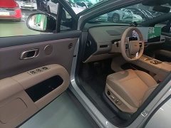 Li Auto i6 2025 Two-Wheel Drive Standard - ფოტო 16