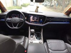 Volkswagen Touareg 3.0TSI Ruixiang Classic Sport Package - ფოტო 10