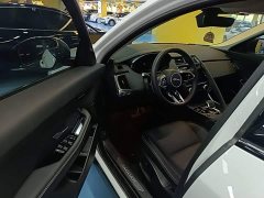 Jaguar E-PACE Aspiring Sport Edition R-DYNAMIC S - ფოტო 16