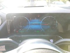 Mercedes-Benz EQA 300 4MATIC Launch Edition - ფოტო 12
