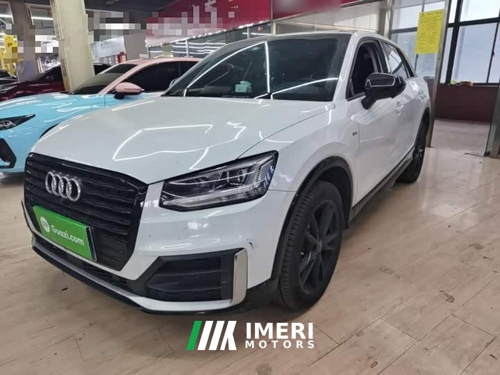Audi Q2L 35 TFSI Dynamic Entry