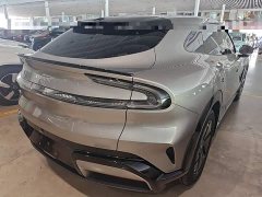 Xiaomi YU7 2025 Four-Wheel Drive Pro - ფოტო 7