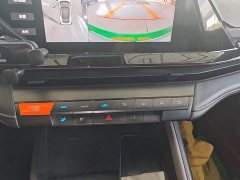 Changan UNI-V 1.5T Deluxe - ფოტო 13