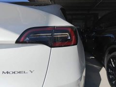 Tesla Model Y Rear-Wheel Drive - ფოტო 8