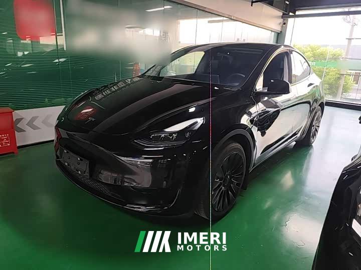 Tesla Model Y Facelift Rear-Wheel Drive