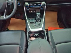 Toyota Venza 2.0L CVT FWD Luxury - ფოტო 14