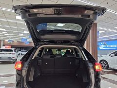 Toyota Venza 2.0L CVT FWD Luxury - ფოტო 19