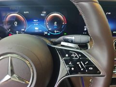 Mercedes-Benz E-Class New Energy E 350 e L Plug-in Hybrid Sedan - ფოტო 10