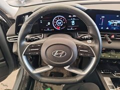 Hyundai Elantra 1.5L CVT Luxury - ფოტო 11