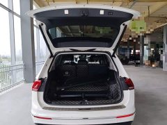 Volkswagen Tiguan L 380TSI Automatic AWD R-Line Premium 7-Seater - ფოტო 15