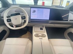 Li Auto i6 2025 Two-Wheel Drive Standard - ფოტო 5