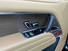 Land Rover Range Rover 2025 3.0L V6 400PS Extended Wheelbase Prestige Edition - ფოტო 10