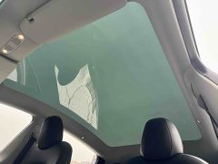 Tesla Model Y Rear-Wheel Drive - ფოტო 10