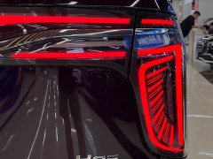 FAW Red Flag HQ9 2.0T Smart Connected Premium Edition - ფოტო 15