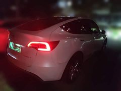 Tesla Model Y 2022 Facelift Rear-Wheel Drive - ფოტო 4