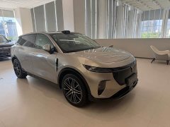 Voyah Lantu Zhiyin 2025 Rear-Wheel Drive Qiankun Edition - ფოტო 2