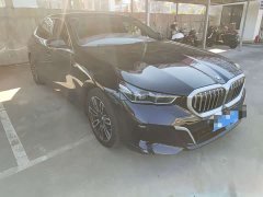 BMW 5 Series 525Li M Sport Package - ფოტო 2