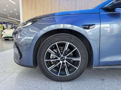 BYD Dolphin 06 DM-i Smart Drive 120KM Premium Edition - ფოტო 13