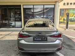 Lexus ES 2020 300h Excellence - ფოტო 3