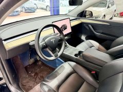 Tesla Model Y Rear-Wheel Drive - ფოტო 6