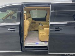 Voyah Lantu Dreamchaser PHEV AWD Excellence Kunpeng Edition - ფოტო 17