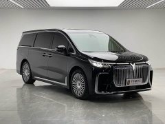 Voyah Lantu Dreamchaser PHEV AWD Excellence Kunpeng Edition - ფოტო 3