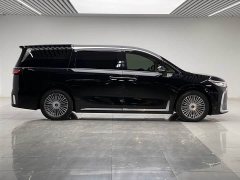 Voyah Lantu Dreamchaser PHEV AWD Excellence Kunpeng Edition - ფოტო 8