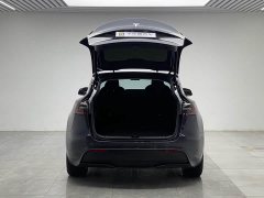Tesla Model Y Rear-Wheel Drive - ფოტო 10
