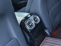 Mercedes-Benz C-Class New Energy C 350 eL - ფოტო 15