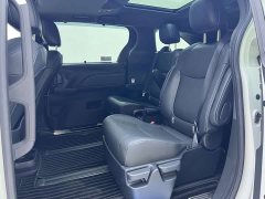 Toyota Gravia 2.5L Hybrid Luxury - ფოტო 13
