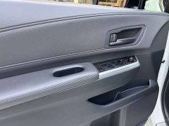 Toyota Gravia 2.5L Hybrid Luxury - ფოტო 16