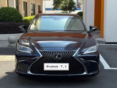 Lexus ES 2020 200 Excellence Edition - ფოტო 2