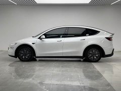 Tesla Model Y L Long Range All-Wheel Drive - ფოტო 7