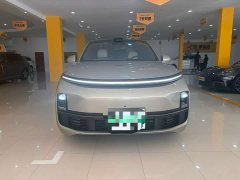 Li Auto L8 Max - ფოტო 2