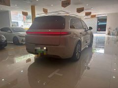 Li Auto L8 Max - ფოტო 4